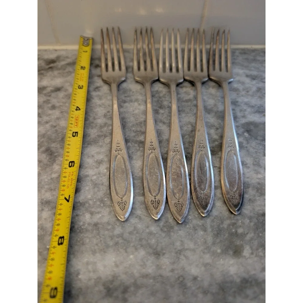 SET‎ 5 DINNER FORKS Vintage COMMUNITY silverplate
